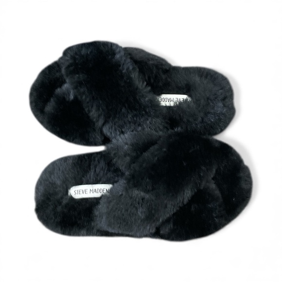 Steve Madden Plush Black Slippers - Picture 3 of 3
